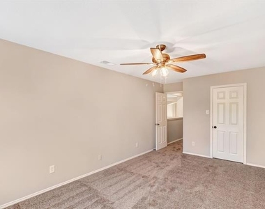 4729 Woodhaven Lane - Photo Thumbnail 36