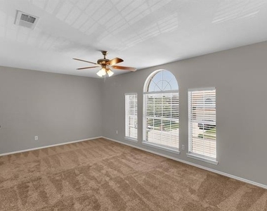 4729 Woodhaven Lane - Photo Thumbnail 28