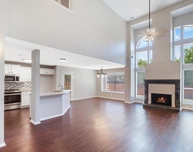 4729 Woodhaven Lane - Photo Thumbnail 14