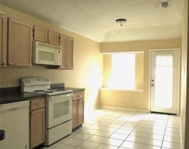 6034 Maple Leaf Drive - Photo Thumbnail 6