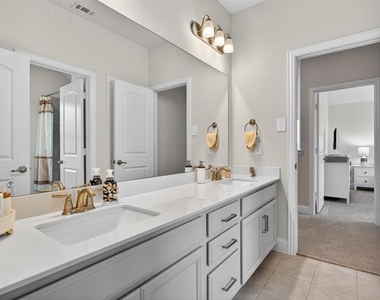 1002 Copper Smith Way - Photo Thumbnail 29