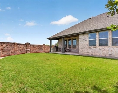 1002 Copper Smith Way - Photo Thumbnail 37