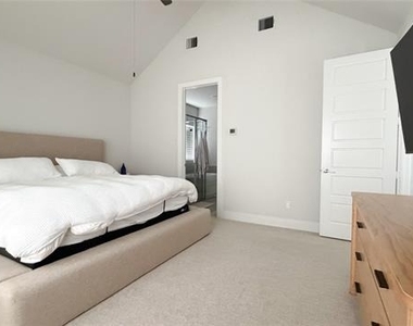 3201 Calvin Road - Photo Thumbnail 7