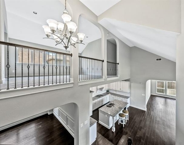 1121 Ranch Gate Lane - Photo Thumbnail 13