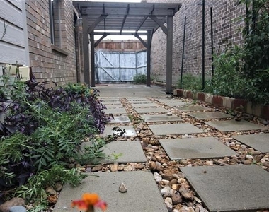 9829 Lightcatcher Drive - Photo Thumbnail 29