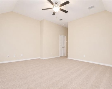 9829 Lightcatcher Drive - Photo Thumbnail 11