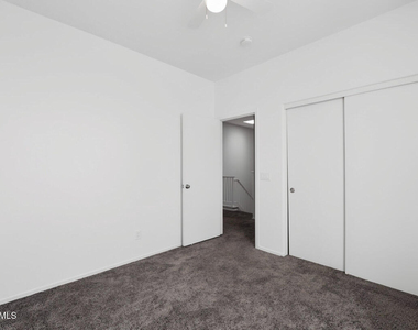 1886 E Don Carlos Avenue - Photo Thumbnail 29