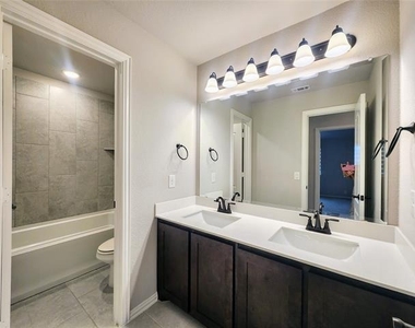 1024 Timber Ridge Drive - Photo Thumbnail 16