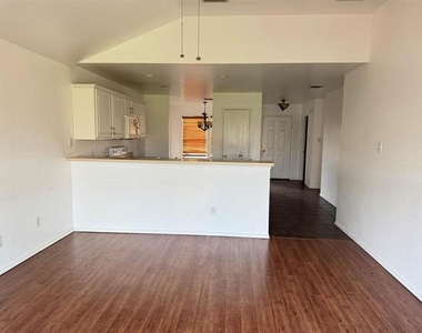 1557 Chivalry Lane - Photo Thumbnail 3