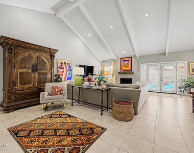 7243 E Montebello Avenue - Photo Thumbnail 5
