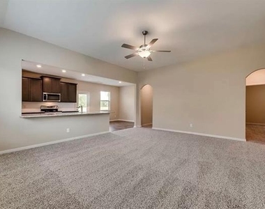 1706 Sandalwood Way - Photo Thumbnail 3