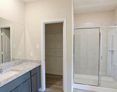 1706 Sandalwood Way - Photo Thumbnail 14