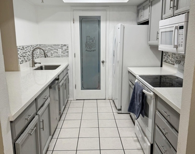 222 W Brown Road - Photo Thumbnail 2