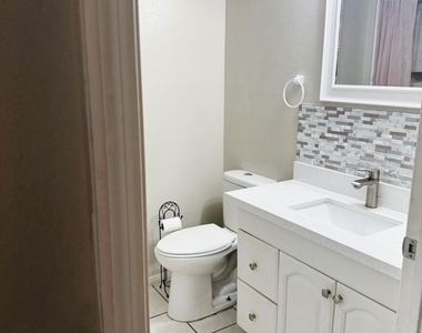 222 W Brown Road - Photo Thumbnail 14