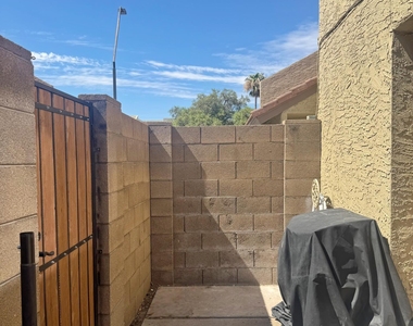 222 W Brown Road - Photo Thumbnail 17