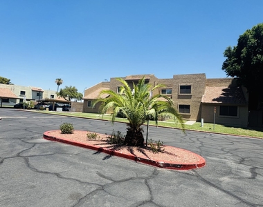 222 W Brown Road - Photo Thumbnail 3