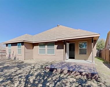 632 Hutchins Drive - Photo Thumbnail 15