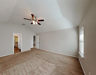 632 Hutchins Drive - Photo Thumbnail 12