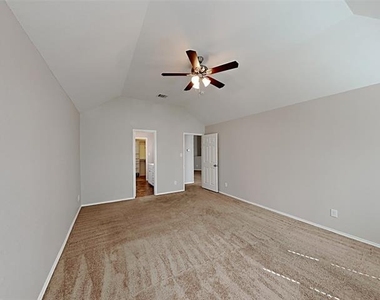 632 Hutchins Drive - Photo Thumbnail 11