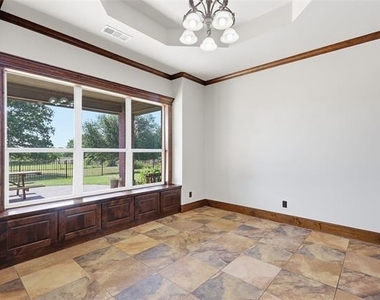 1453 Whitley Road - Photo Thumbnail 12