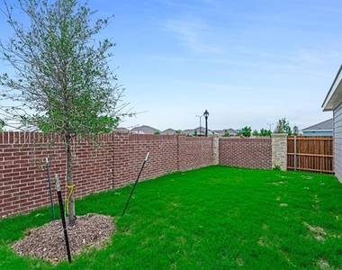 7109 Gray Wolf Lane - Photo Thumbnail 22