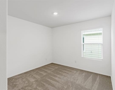 7109 Gray Wolf Lane - Photo Thumbnail 11