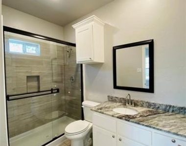 3406 Avon Drive - Photo Thumbnail 10
