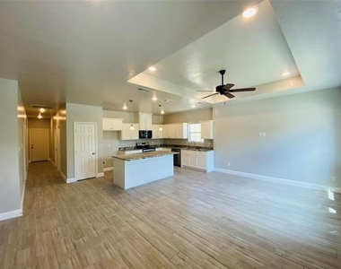 3406 Avon Drive - Photo Thumbnail 1