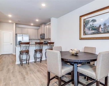 2921 Mare Drive - Photo Thumbnail 6