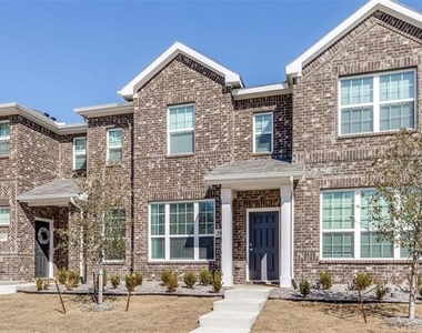 2921 Mare Drive - Photo Thumbnail 1