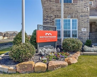 2921 Mare Drive - Photo Thumbnail 23