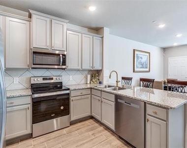 2921 Mare Drive - Photo Thumbnail 10