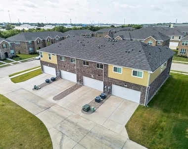 2921 Mare Drive - Photo Thumbnail 29