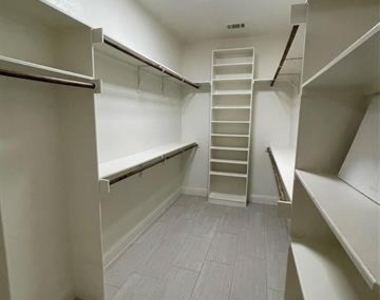 319 Tinker Trail - Photo Thumbnail 13