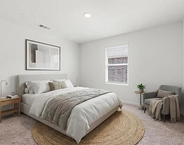 1803 Chapel Hill Road - Photo Thumbnail 10