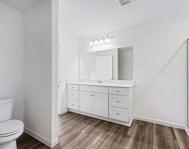1803 Chapel Hill Road - Photo Thumbnail 6
