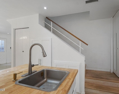 625 S Westwood Street - Photo Thumbnail 12