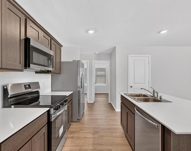 1128 Southfield Drive - Photo Thumbnail 6