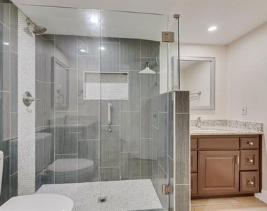219 W Rochelle Road - Photo Thumbnail 17