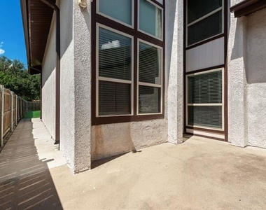 219 W Rochelle Road - Photo Thumbnail 1