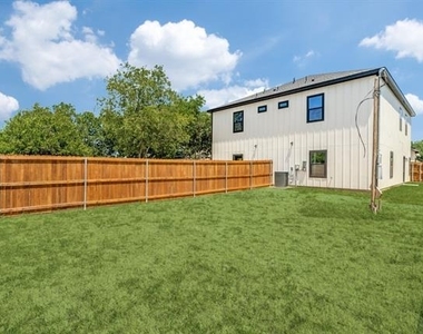 8009 Doreen Avenue - Photo Thumbnail 11
