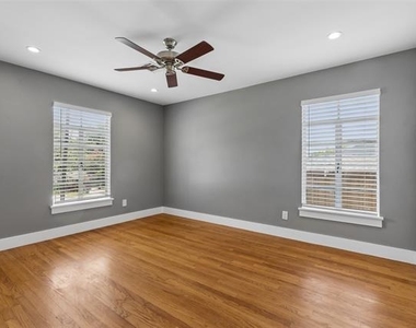 3211 Lawnview Avenue - Photo Thumbnail 25