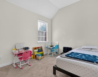 4730 Hampshire Drive - Photo Thumbnail 25