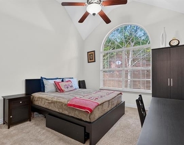 4730 Hampshire Drive - Photo Thumbnail 20