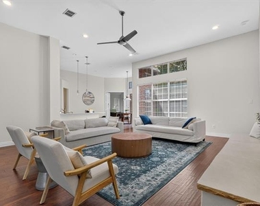 4730 Hampshire Drive - Photo Thumbnail 10