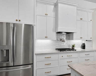 4730 Hampshire Drive - Photo Thumbnail 5