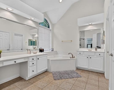 4730 Hampshire Drive - Photo Thumbnail 19