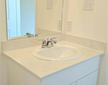 601 Cherry Creek Lane - Photo Thumbnail 19