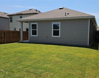 601 Cherry Creek Lane - Photo Thumbnail 9