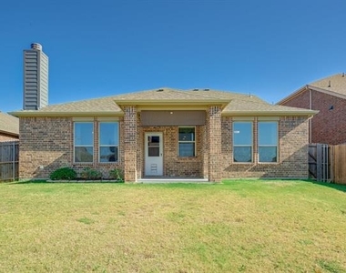 940 Lancashire Lane - Photo Thumbnail 27